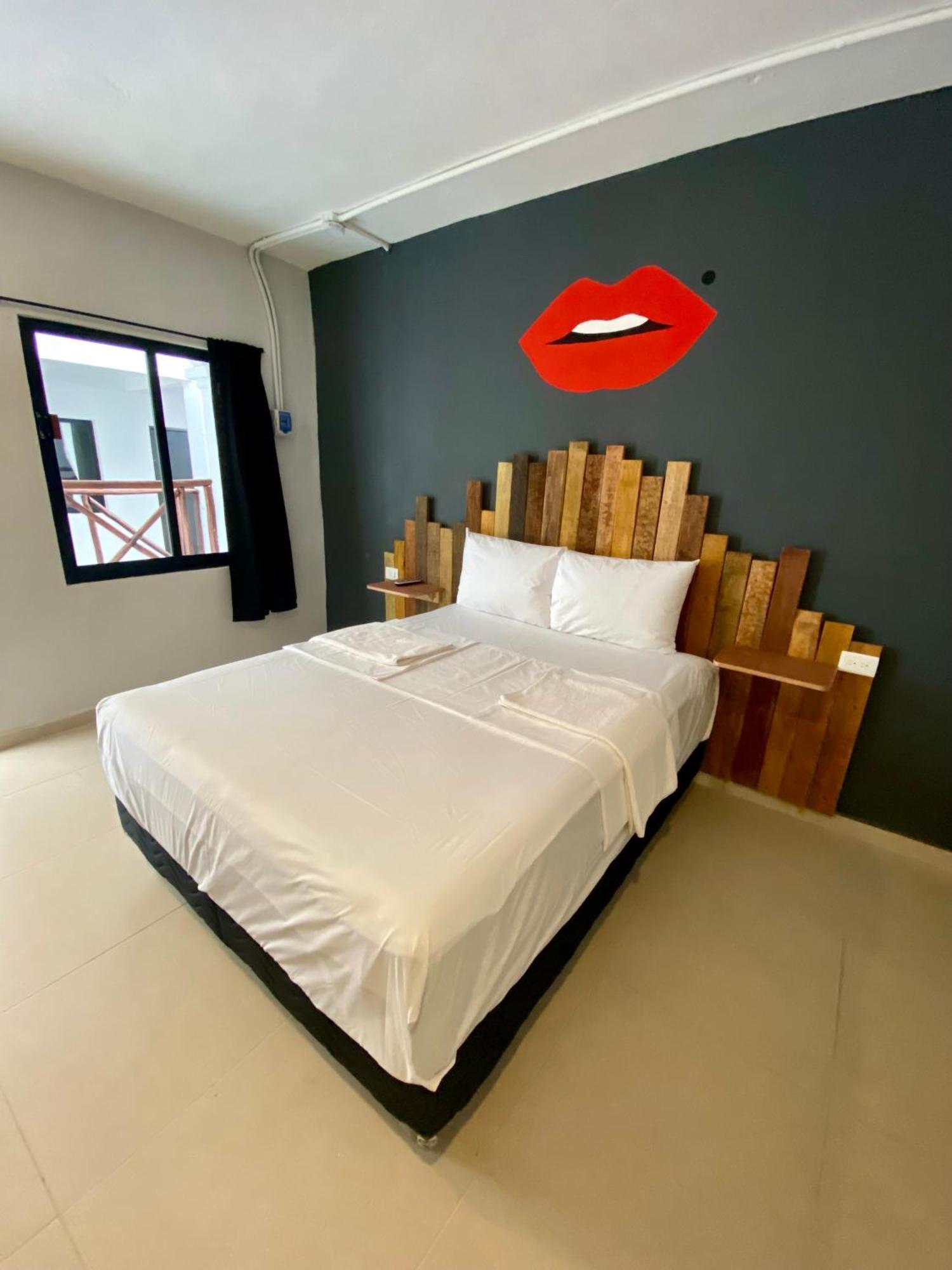 Why Not Rooftop Party Hostel Playa del Carmen Esterno foto